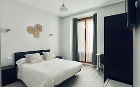 Hostal Conde De Alba